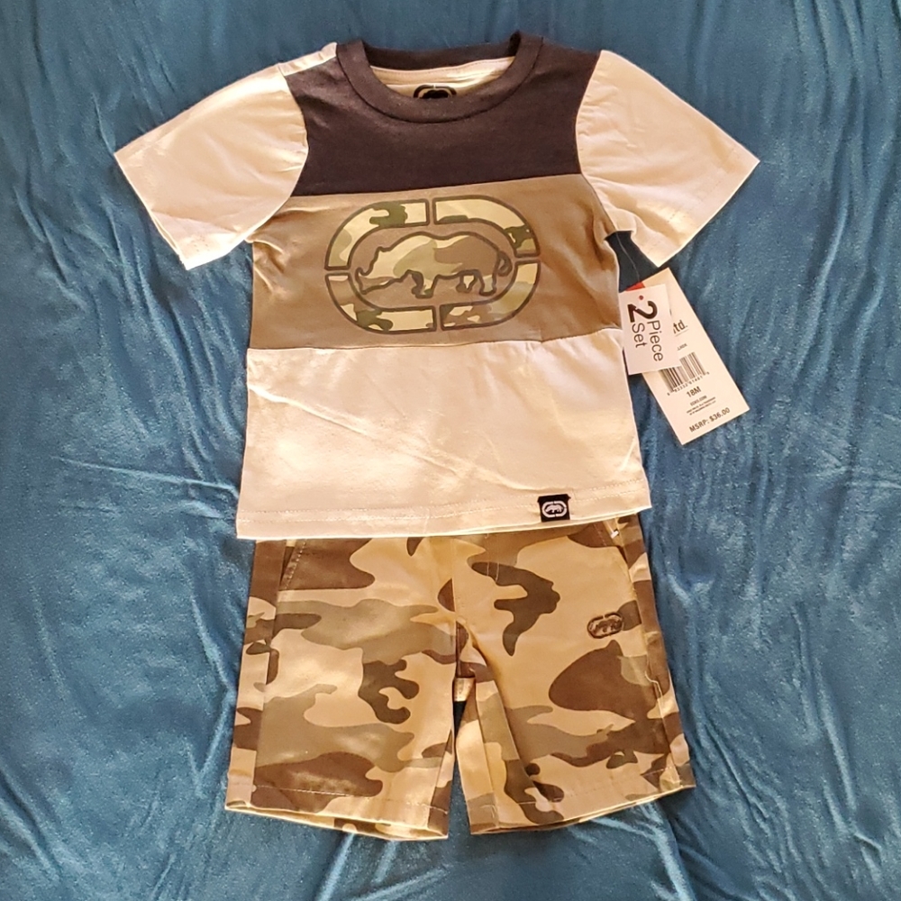 Camo short set